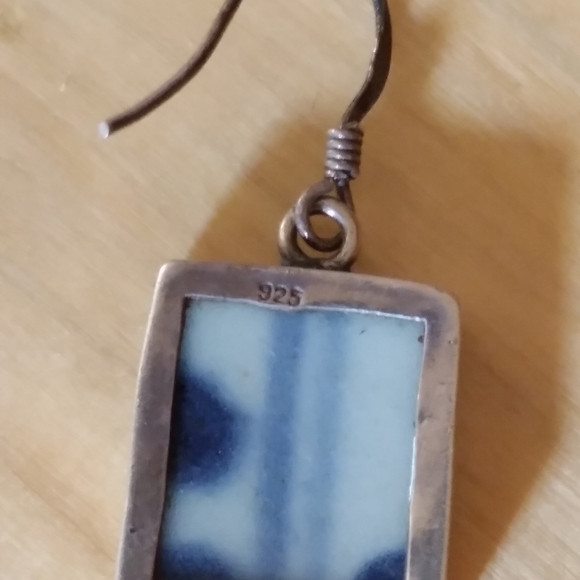 Ming Dynasty Jewelry -- Earrings - Picture 7 of 10